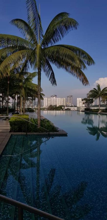 Cosy Studio Netflix Selfcheckin Cyberjaya 2 Exterior photo