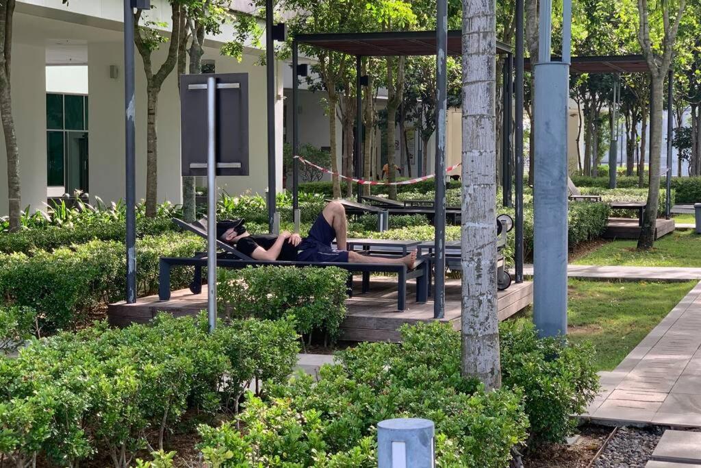 Cosy Studio Netflix Selfcheckin Cyberjaya 2 Exterior photo