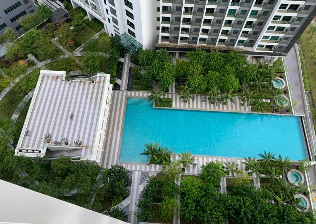 Cosy Studio Netflix Selfcheckin Cyberjaya 2 Exterior photo